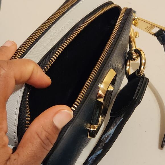 Marc Jacobs The Snapshot New Blue & Gold Cross Body Camera-Style Bag Purse - Picture 9 of 10